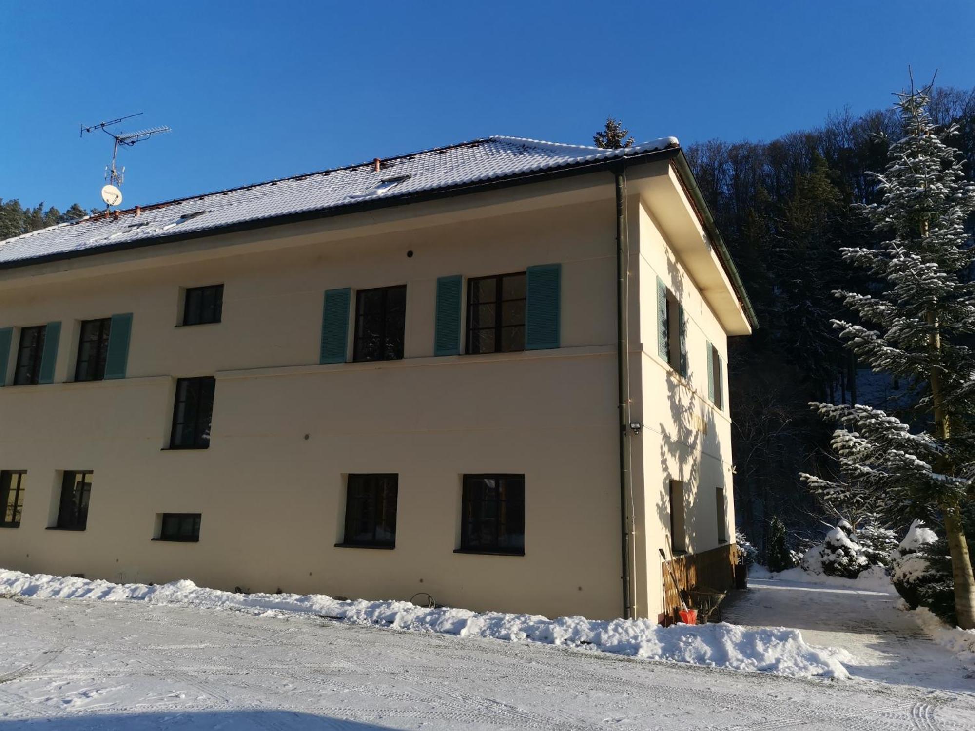 Penzion Myslivna Mukarov Mukarov  Exterior foto
